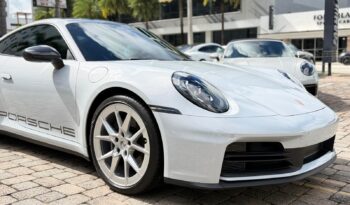 2025 Porsche 911 Carrera full