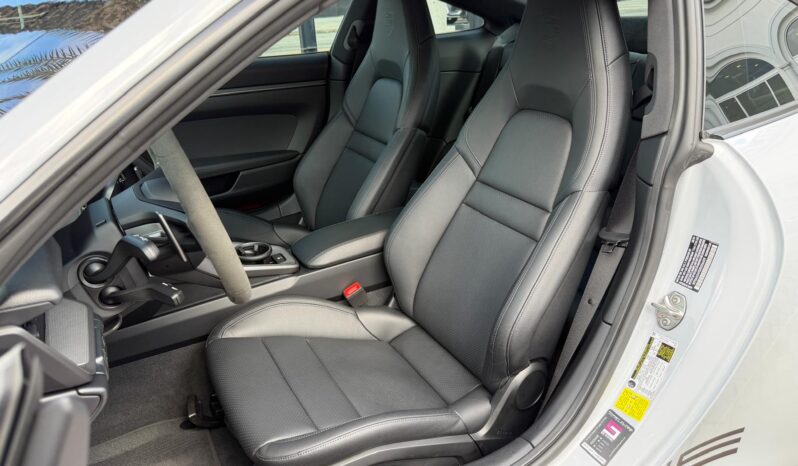 2025 Porsche 911 Carrera full