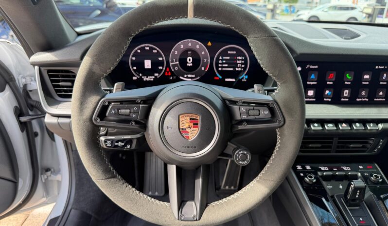 2025 Porsche 911 Carrera full