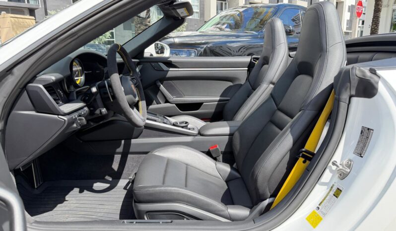 2023 Porsche 911 Carrera Cabriolet full