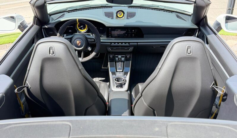 2023 Porsche 911 Carrera Cabriolet full