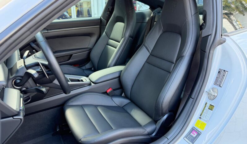 2025 Porsche 911 Carrera full