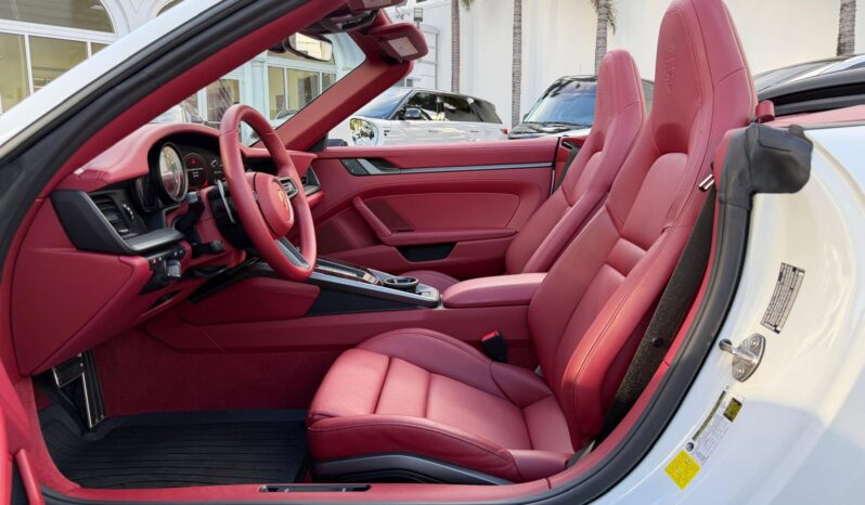 2024 Porsche 911 Carrera 4S Cabriolet full