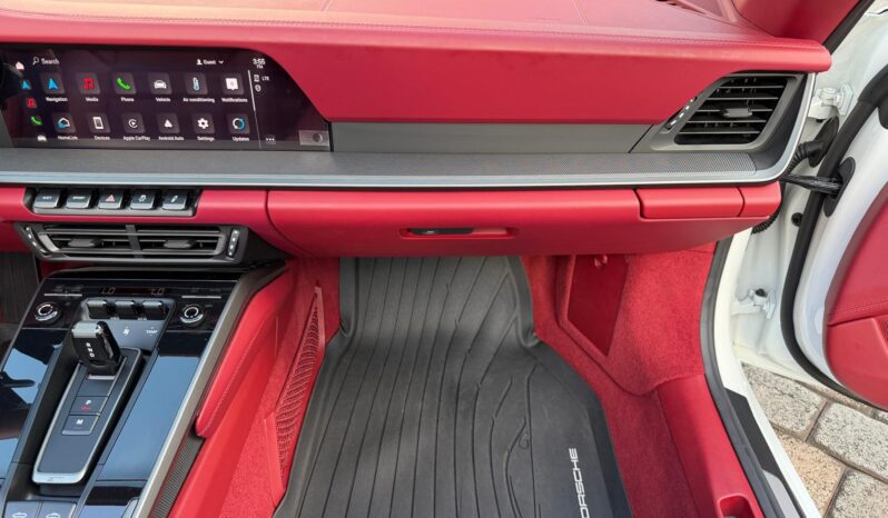 2024 Porsche 911 Carrera 4S Cabriolet full