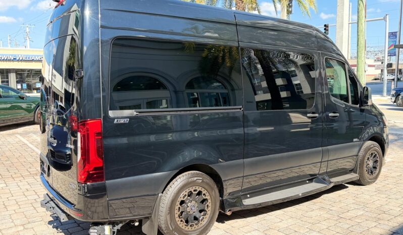 2020 Mercedes-Benz Sprinter Cargo Van 2500 V6 144″ full