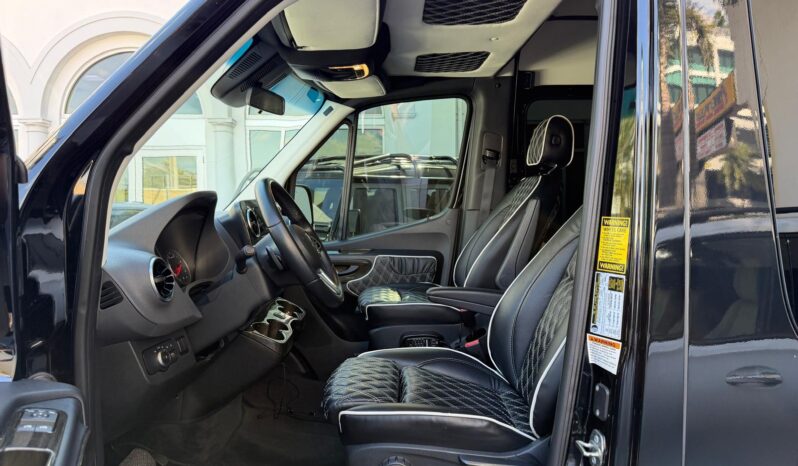 2020 Mercedes-Benz Sprinter Cargo Van 2500 V6 144″ full