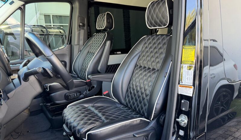 2020 Mercedes-Benz Sprinter Cargo Van 2500 V6 144″ full