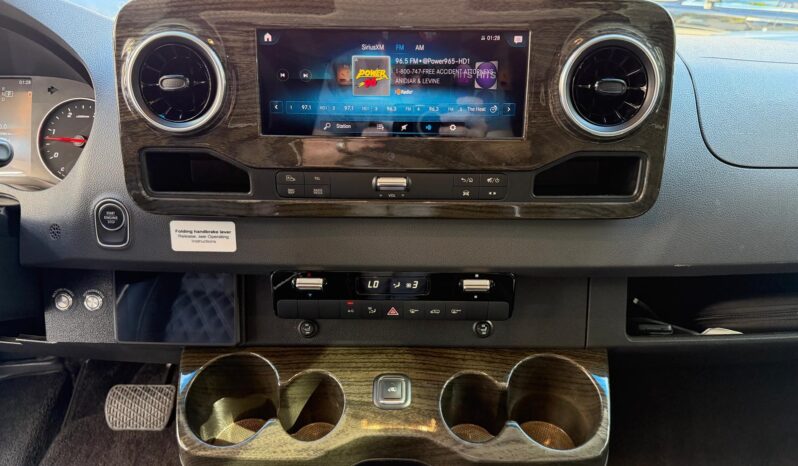 2020 Mercedes-Benz Sprinter Cargo Van 2500 V6 144″ full