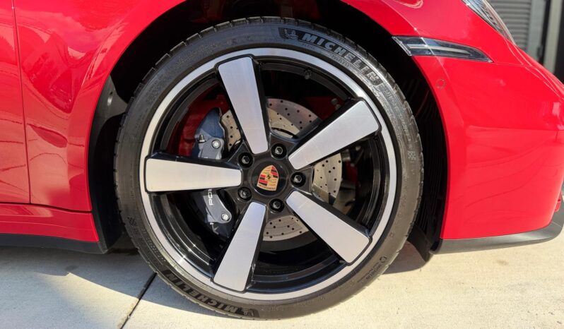 2025 Porsche 911 Carrera Cabriolet full