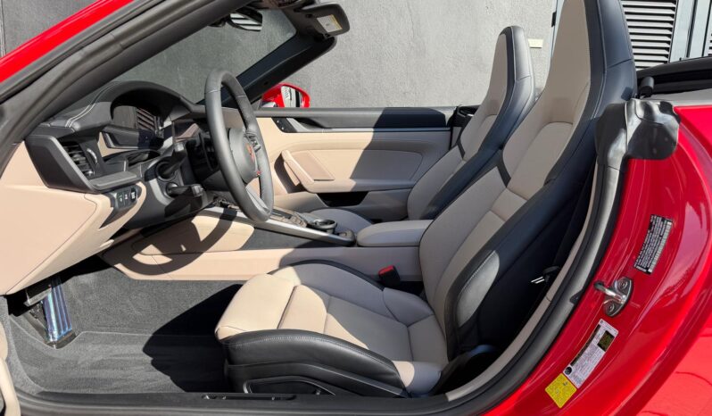2025 Porsche 911 Carrera Cabriolet full