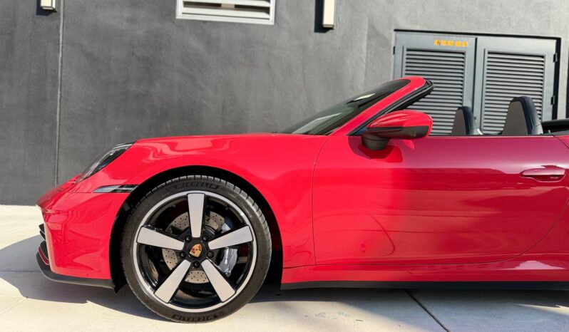 2025 Porsche 911 Carrera Cabriolet full