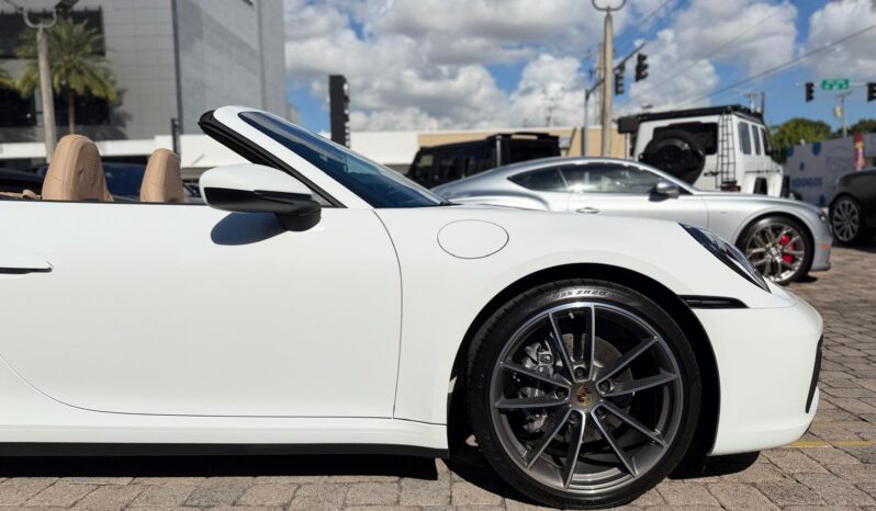 2024 Porsche 911 Carrera Cabriolet full