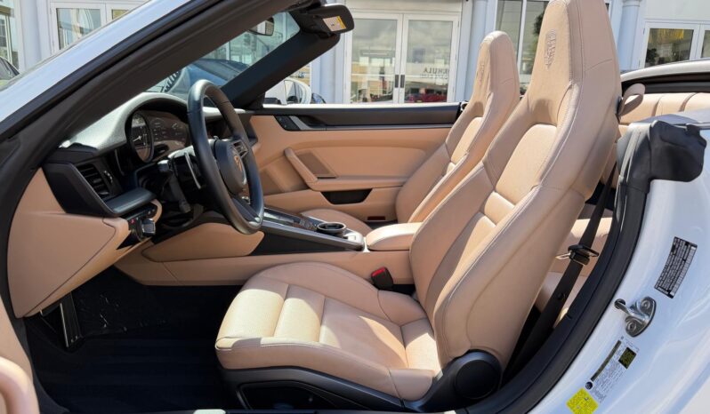 2024 Porsche 911 Carrera Cabriolet full