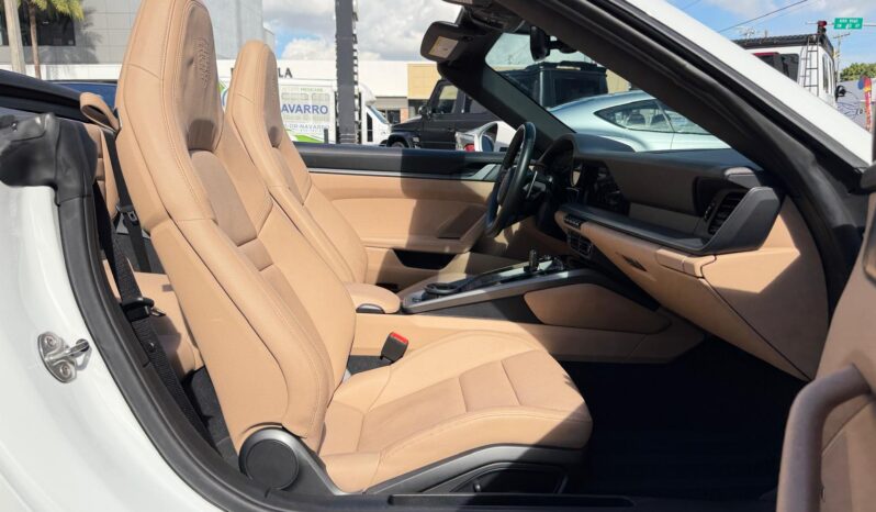 2024 Porsche 911 Carrera Cabriolet full