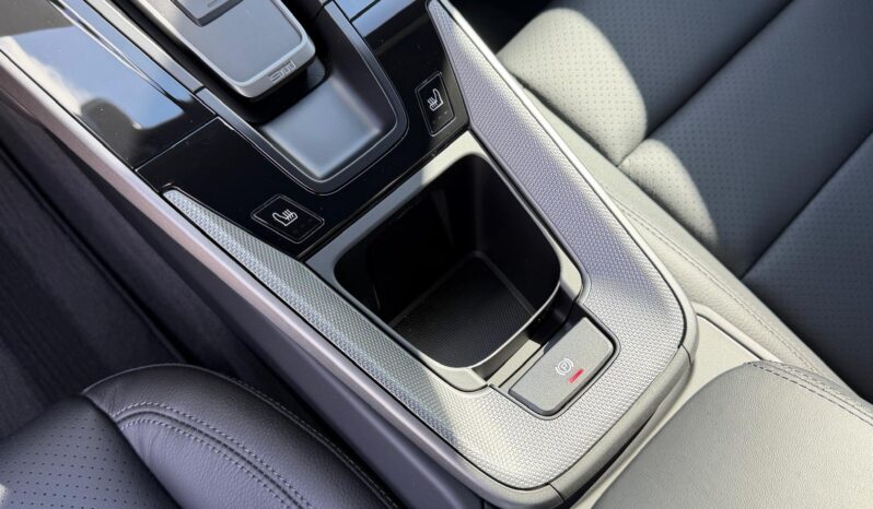 2025 Porsche 911 Carrera full