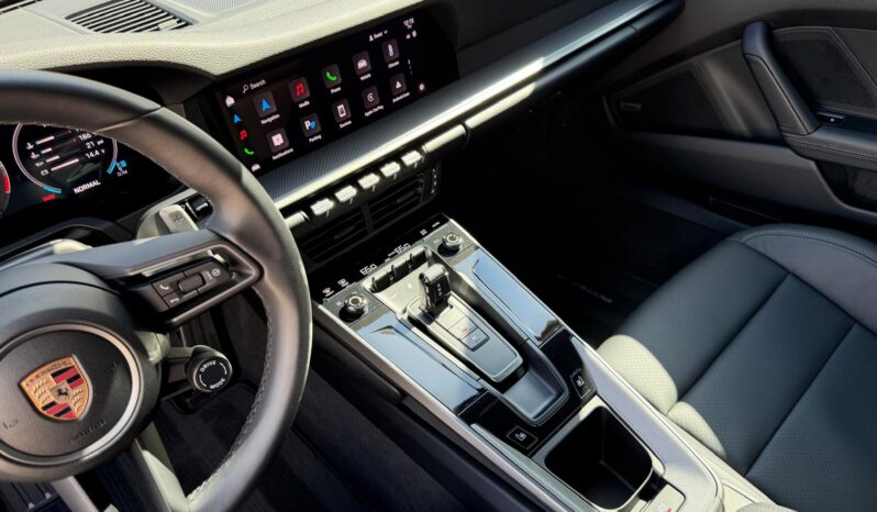 2025 Porsche 911 Carrera full