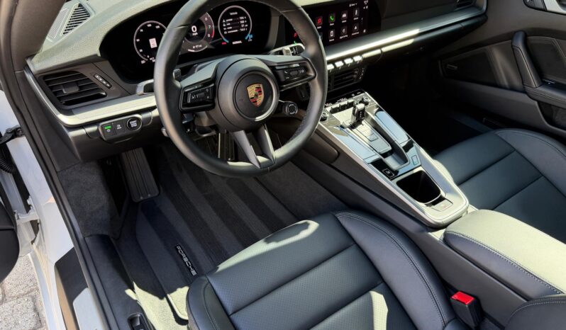 2025 Porsche 911 Carrera full