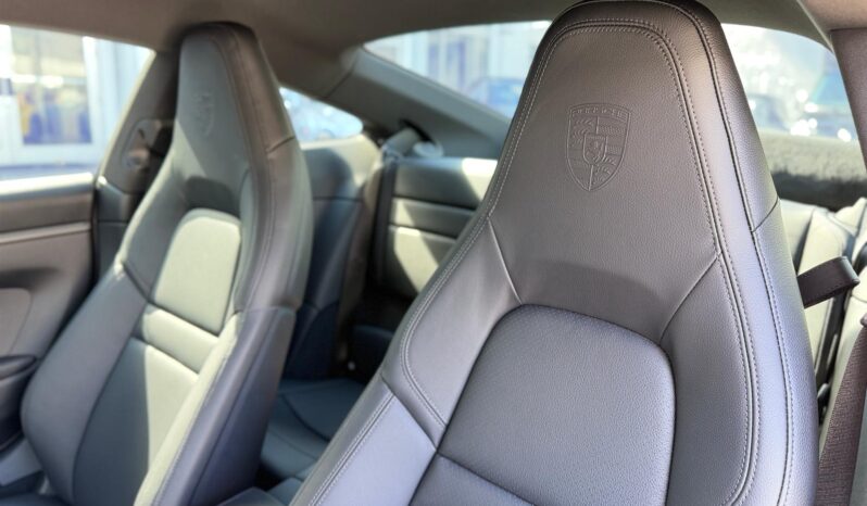 2025 Porsche 911 Carrera full