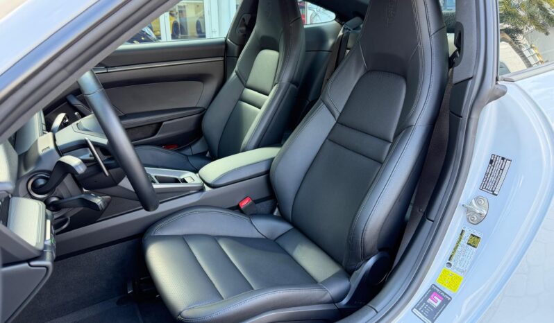 2025 Porsche 911 Carrera full