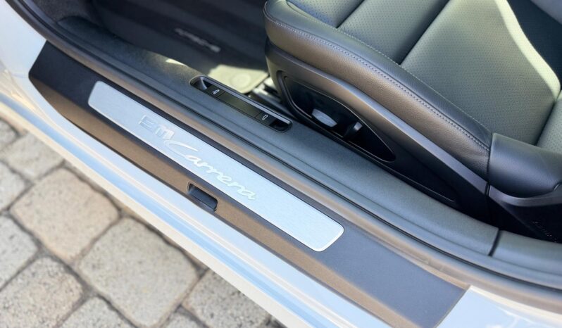 2025 Porsche 911 Carrera full