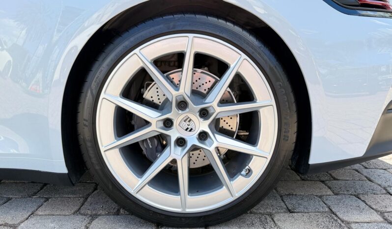 2025 Porsche 911 Carrera full