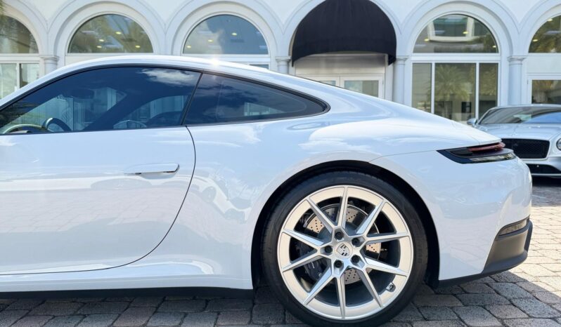 2025 Porsche 911 Carrera full