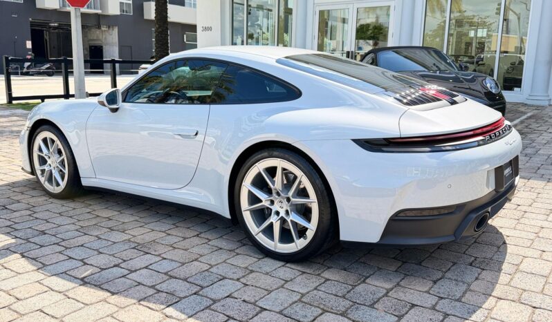 2025 Porsche 911 Carrera full