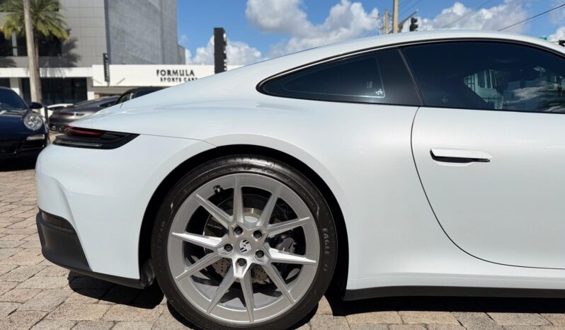 2025 Porsche 911 Carrera full