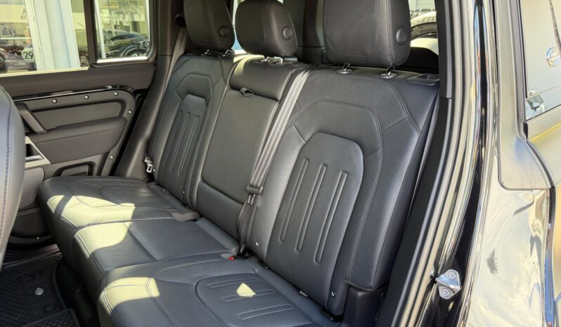 2022 Land Rover Defender 110 S full