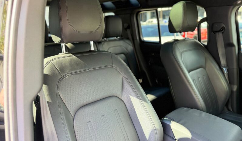 2022 Land Rover Defender 110 S full