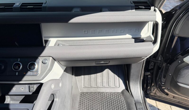 2022 Land Rover Defender 110 S full