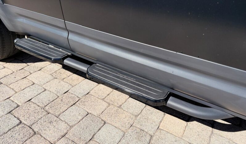 2022 Land Rover Defender 110 S full