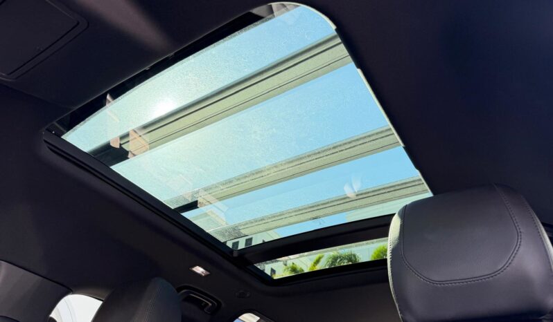 2022 Land Rover Defender 110 S full