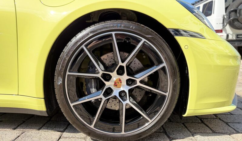 2025 Porsche 911 Carrera Cabriolet full