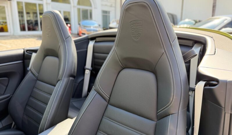2025 Porsche 911 Carrera Cabriolet full