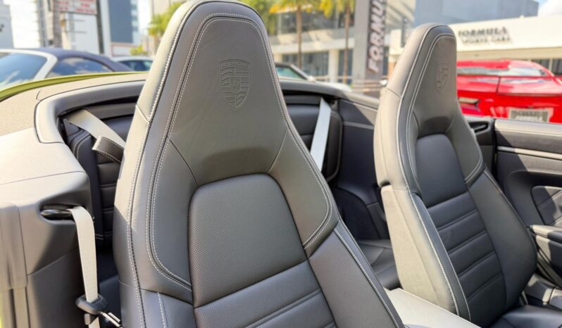 2025 Porsche 911 Carrera Cabriolet full