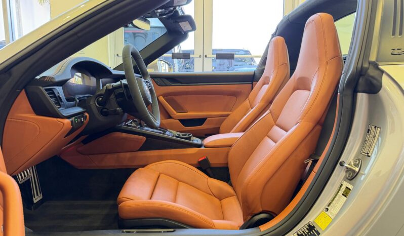 2025 Porsche 911 Targa 4 GTS full