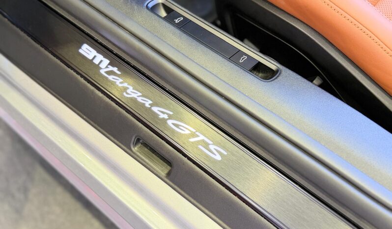 2025 Porsche 911 Targa 4 GTS full