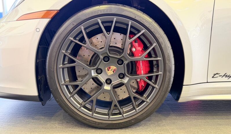 2025 Porsche 911 Targa 4 GTS full