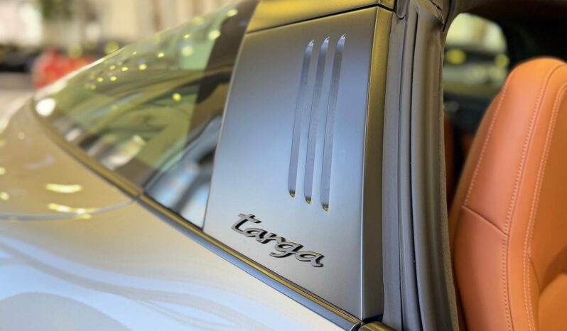 2025 Porsche 911 Targa 4 GTS full