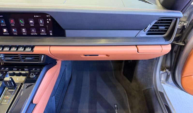 2025 Porsche 911 Targa 4 GTS full