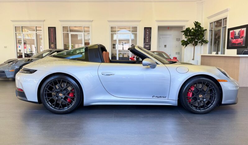 2025 Porsche 911 Targa 4 GTS full