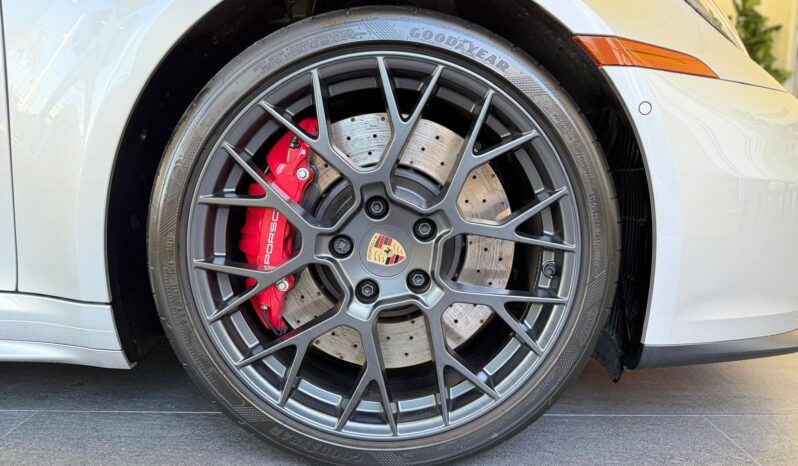 2025 Porsche 911 Targa 4 GTS full