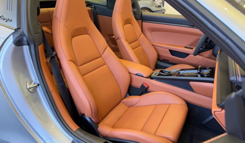 2025 Porsche 911 Targa 4 GTS full