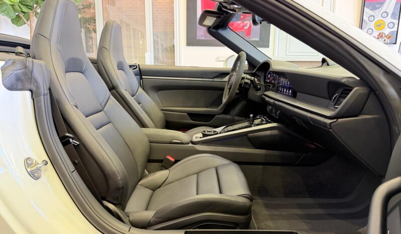 2026 Porsche 911 Carrera S Cabriolet full