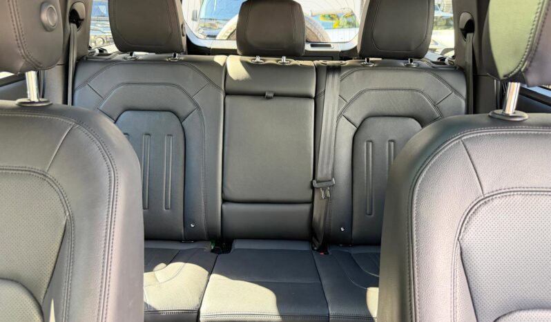 2022 Land Rover Defender 110 S full