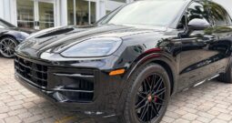 2025 Porsche Cayenne GTS