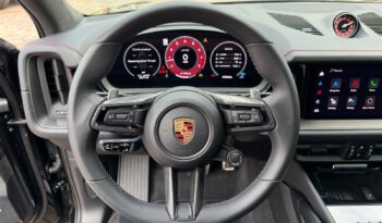 2025 Porsche Cayenne GTS full