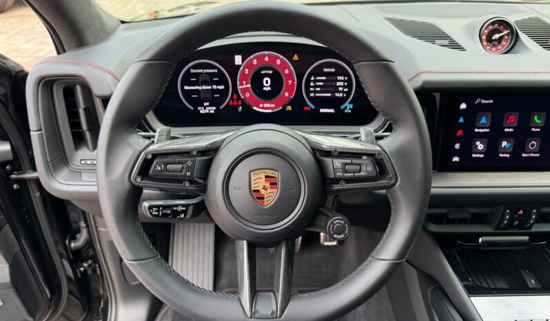 2025 Porsche Cayenne GTS full
