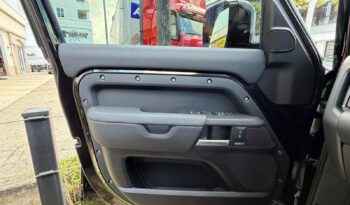 2025 Land Rover Defender X-Dynamic SE full